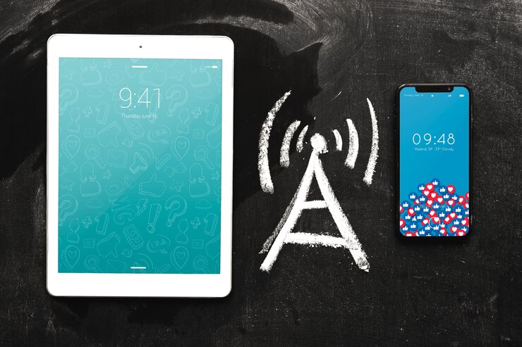 PSD smartphone and tablet mockup with internet concept