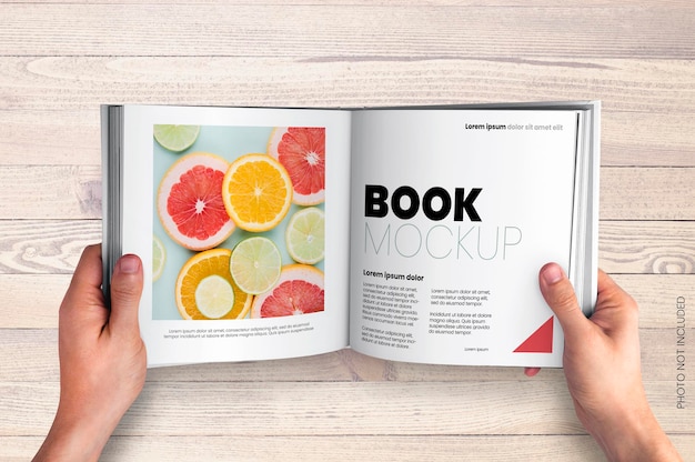 Mockup del libro di forma quadrata