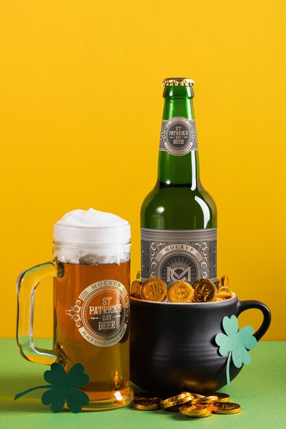 St. patrick's day bier mock-up ontwerp.