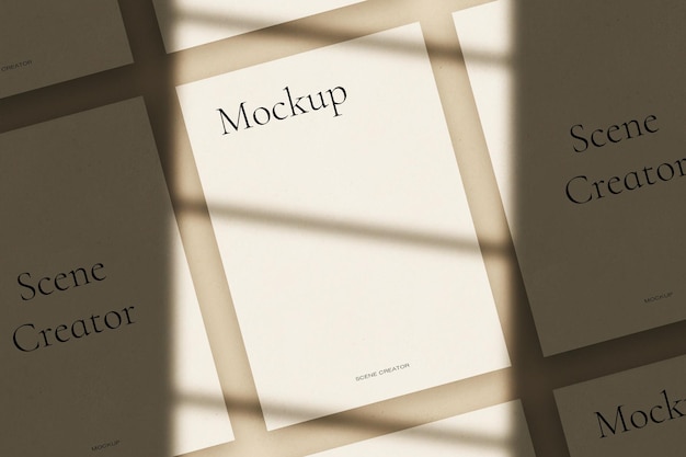 モックアップという言葉が書かれたホワイト ペーパー モックアップのスタック