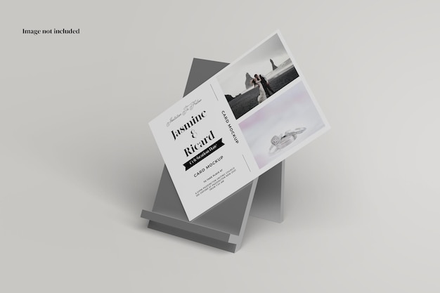 Mockup di cartolina in piedi