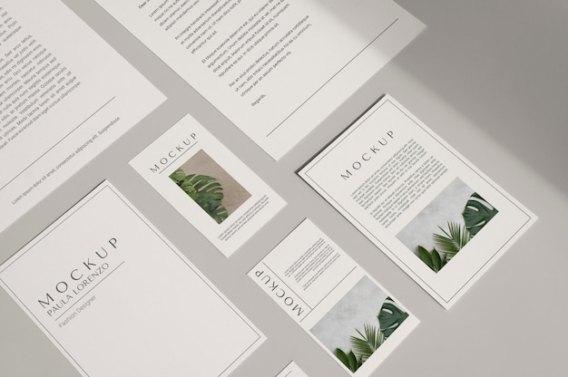 PSD mockup di kit di cancelleria con sovrapposizione di ombre