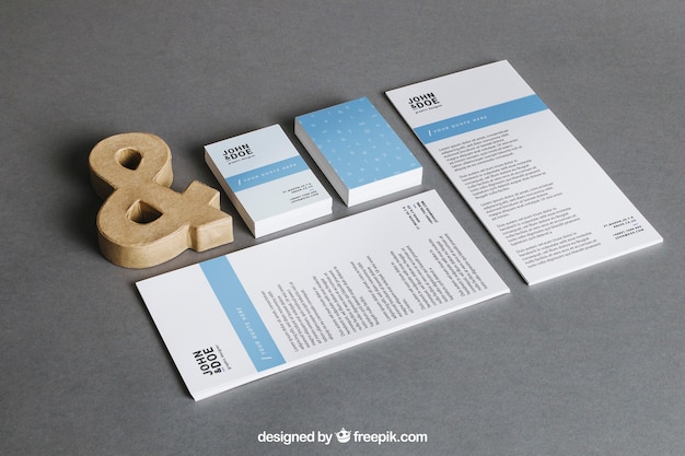 PSD stationery mockup with ampersand