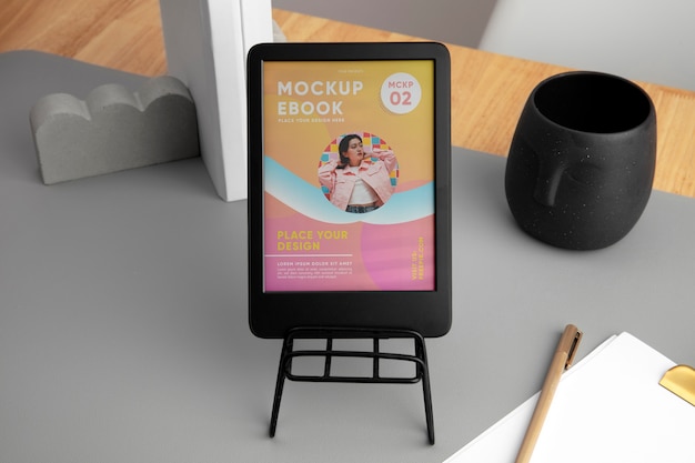 PSD mockup del desktop dello studio