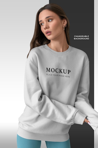 Sweatshirt mockup geïsoleerd meisje op veranderlijke achtergrond