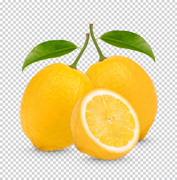 Świeża cytryna z liśćmi na białym tle