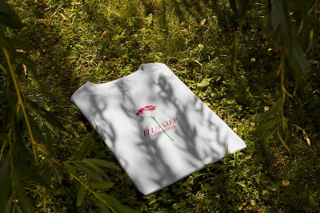 T-shirt in natuurmodel