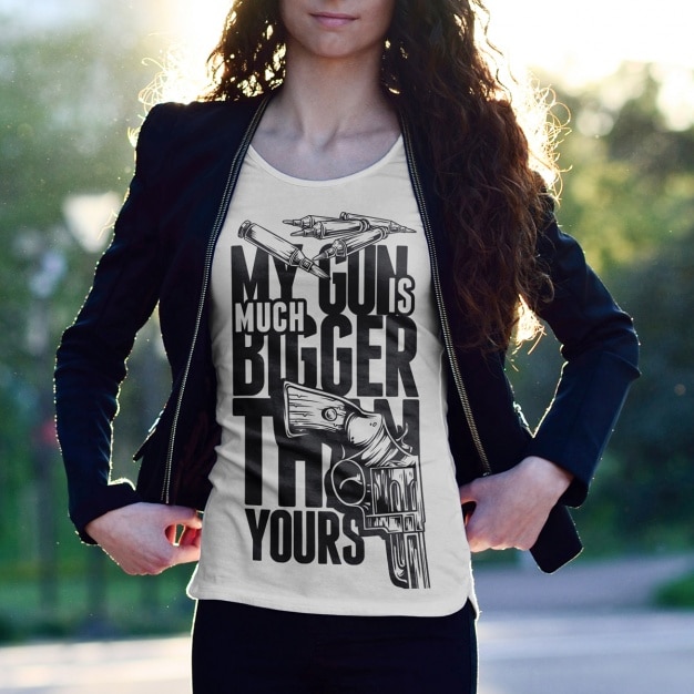 Tシャツのデザインをモックアップ