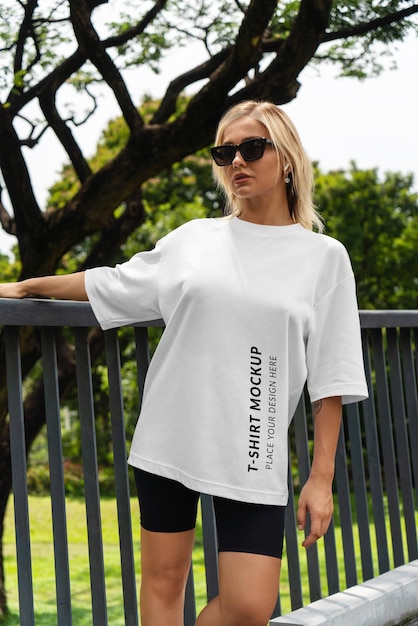 T-shirt mockup oversized stijl