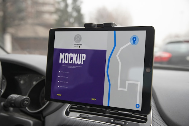 PSD dispositivo tablet utilizzato come gps in un'auto