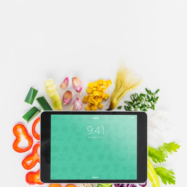 PSD tablet mockup with healthy food concept