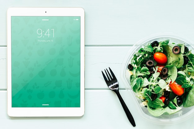 PSD tablet mockup with salad