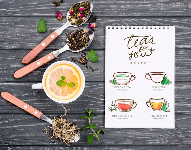 PSD tea concept on wooden table mock-up