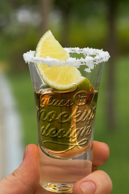 PSD tequila shot mockup-ontwerp