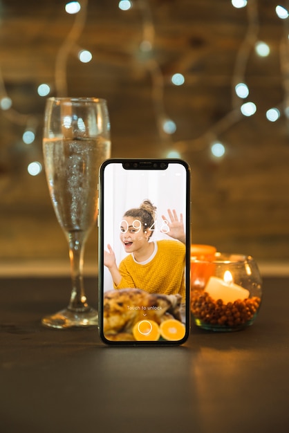 PSD thanksgiving mockup with smartphone