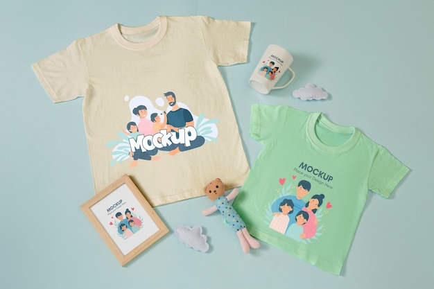 Vista dall'alto sull'abbigliamento mockup di moda per bambini