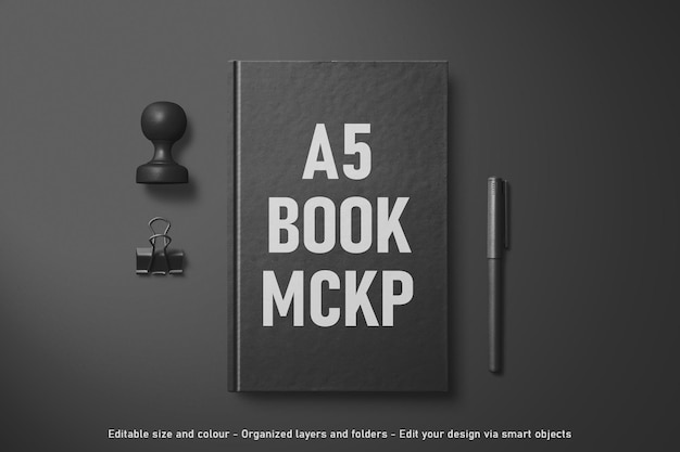 Mockup di cancelleria per libri a5 modificabile in bianco vista dall'alto