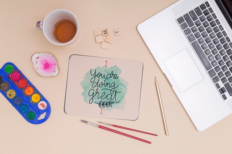 PSD top view watercolors with mock-up