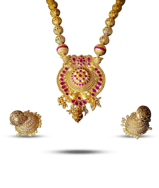 traditionele gouden ketting en roze stenen ketting en hanger set