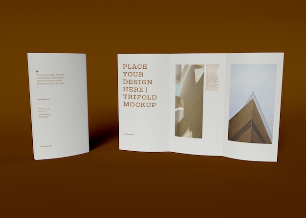 Mockup di brochure a tre ante