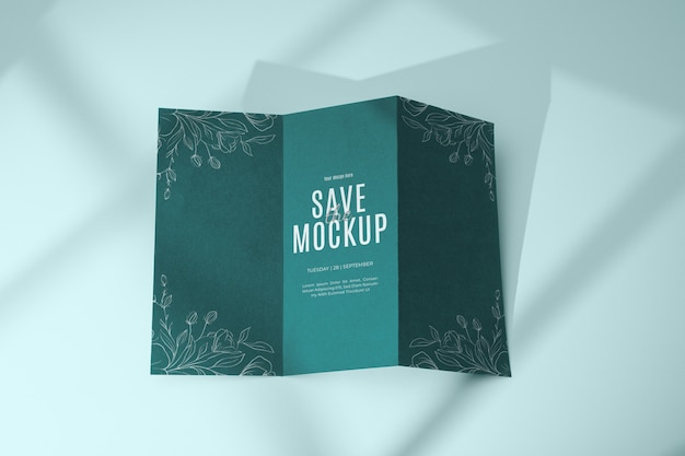 Mockup di inviti di nozze a tre ante