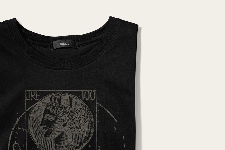 PSD tシャツ フラットレイ モックアップ ファッション 編集可能なデザイン psd