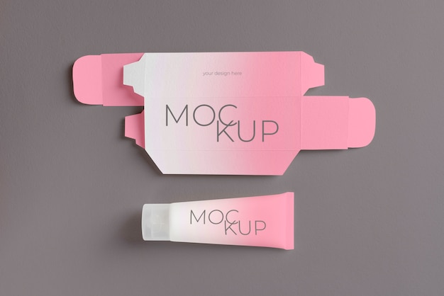 Uitgevouwen cosmetische doos mockup