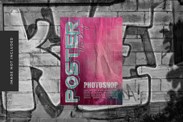 Mockup di poster urbano con effetto realistico