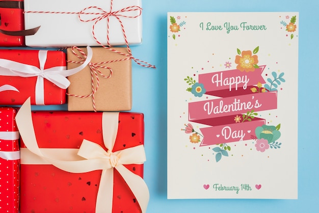 PSD valentines card mockup with presents