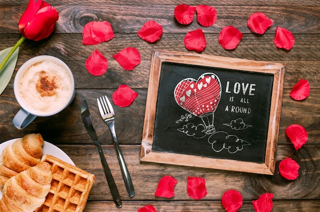 PSD valentines day slate mockup with breakfast