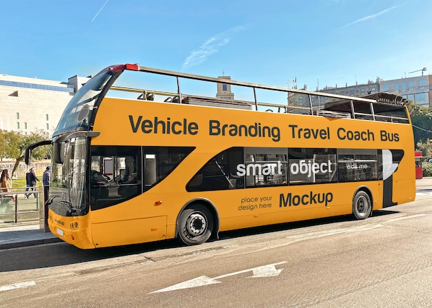 車両ブランディング旅行コーチバスのモックアップ
