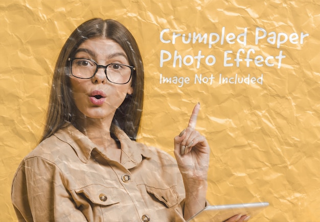 Verfrommeld papier foto-effect mockup