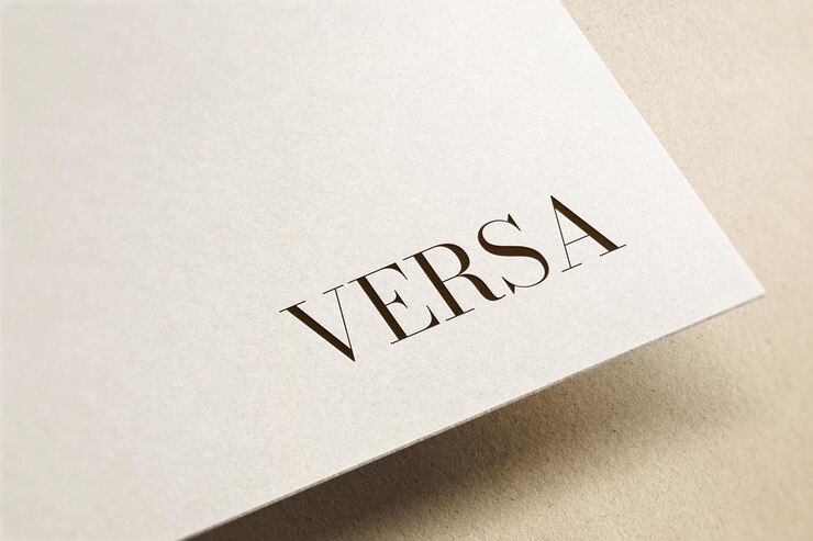 Versa Textured Paper Logo Mockup Template Design PSD (Versa Textured Paper logo mockup sjabloon ontwerp PSD) is een voorbeeld van een ontwerp dat wordt gebruikt voor het ontwerpen van logo's.