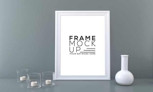 Verticale frame-mockup met kaarsglazen pot en vaas