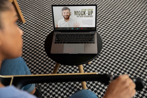 PSD virtual lesson with laptop mockup