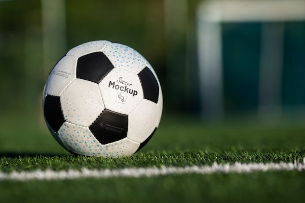 Voetbal op gras buiten