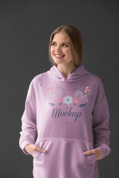 PSD vrouw met sweatshirtmodel