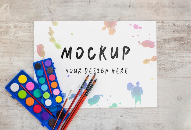 Assortimento di elementi dell'acquerello con mock-up