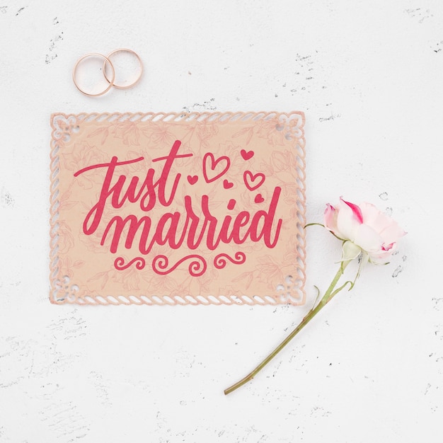 PSD concetto di matrimonio mock-up con fiori