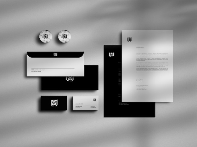 PSD mockup di cancelleria con marchio bianco con troppa ombra