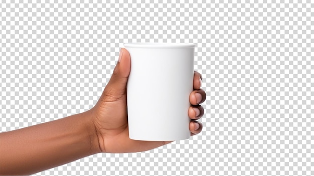 PSD Белая бумажная чашка в руке изолирована на прозрачном фоне мокет для вашего дизайна