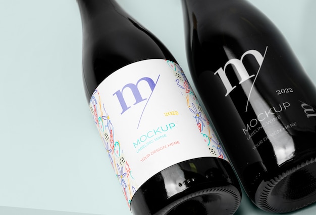 PSD design del mockup dell'etichetta della bottiglia di vino