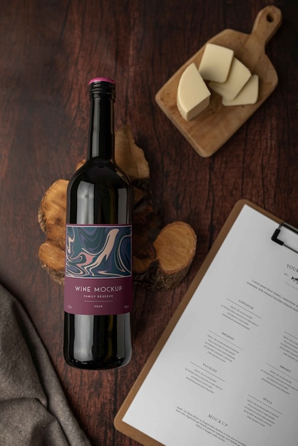 Design di mockup di bottiglie di vino