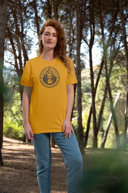 PSD woman outdoors wearing t-shirt mock-up