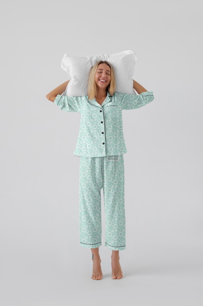 PSD woman wearing pijamas mockup