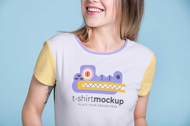 Woman wearing shirt mock-up