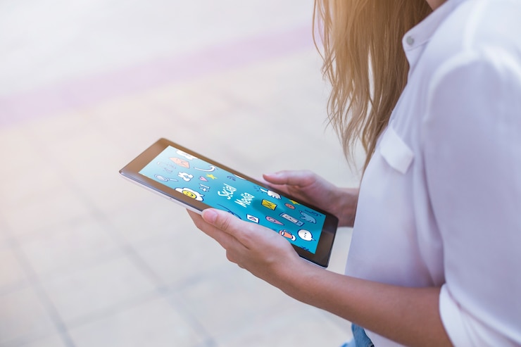 PSD woman with tablet mockup