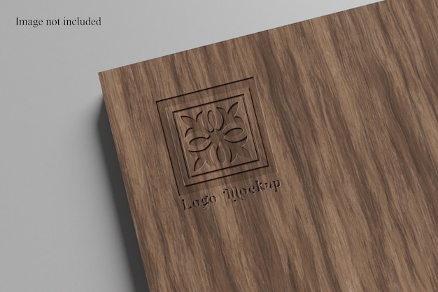 PSD wood logo mockup do prezentacji projektu logo klientom