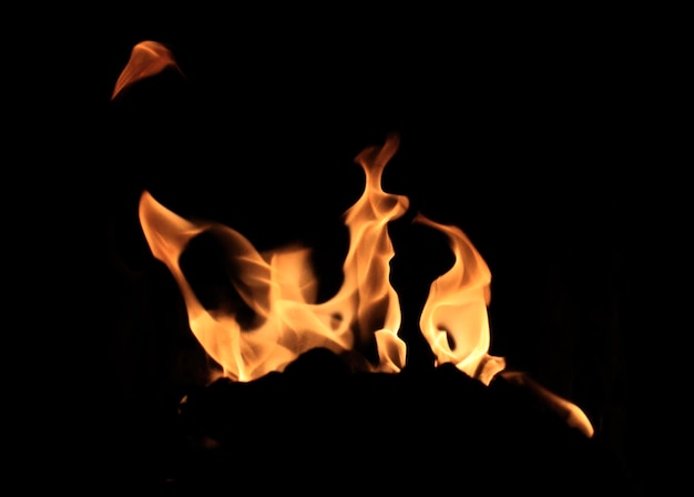 PSD wycięcie ognia z mniejszym tłem efekt ognia i spalanie bar bq