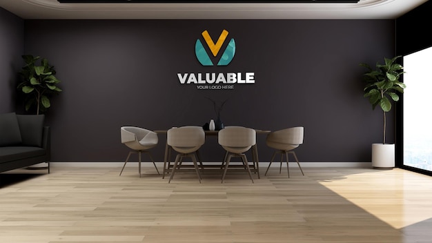 Wykorzystanie logo w sali spotkań w biurze